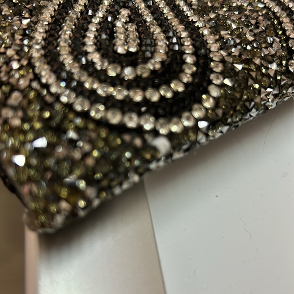 Black purse clutch white and gold stone paisley. Shoulder chain. Paisley. New - Picture 12 of 13